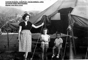Oran- SDV- 4910- PLAGE DE ST ROCH Devant notre Guitoune de l Armee